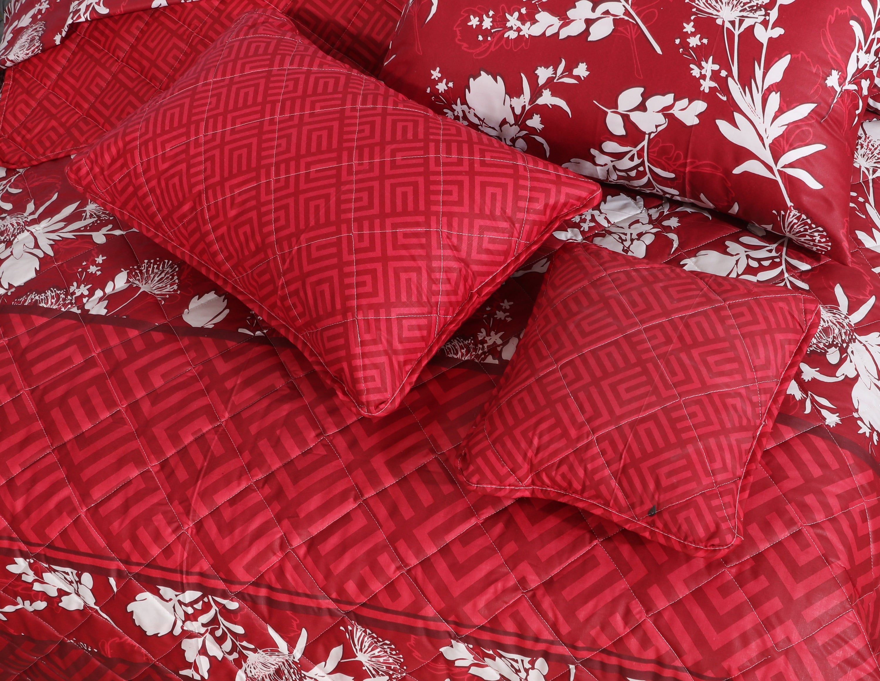 Rosy comforter set- 7 pcs